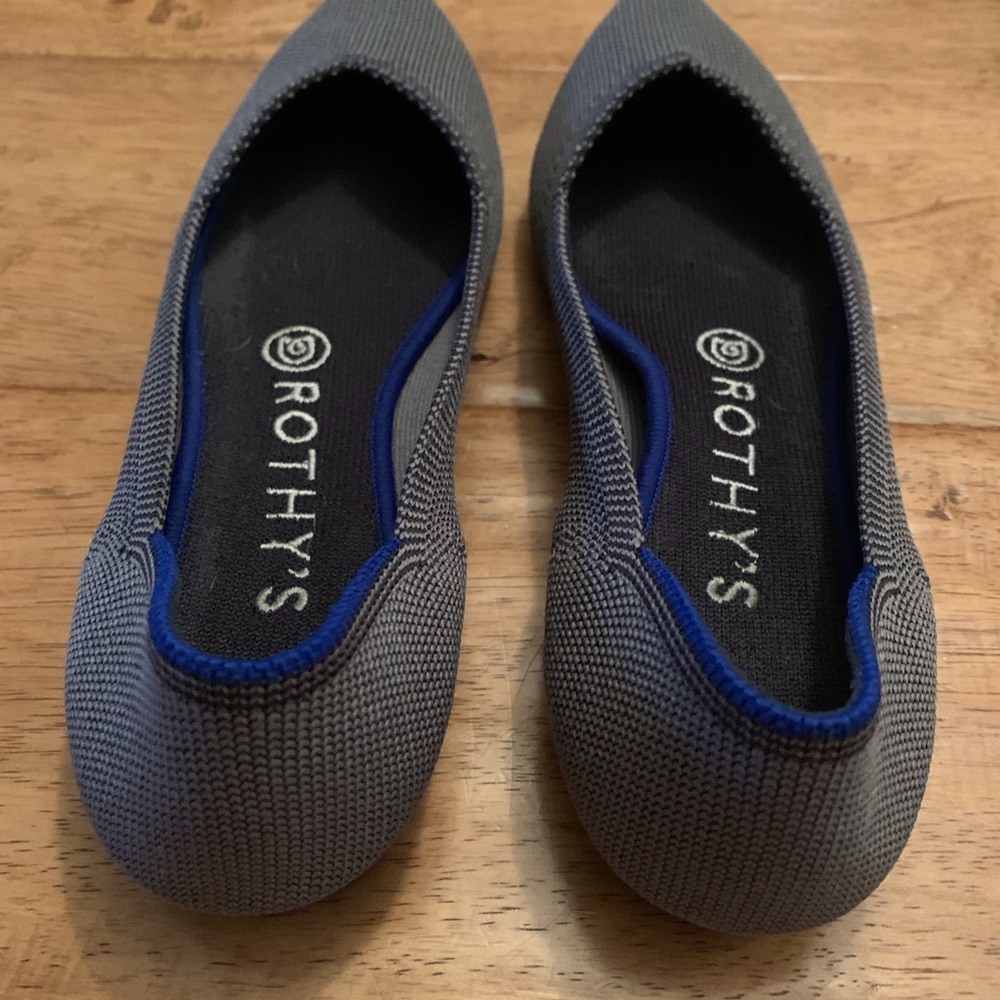 Rothy’s size 7 👣 washed and ready for a new closet. FREE SHIPPING